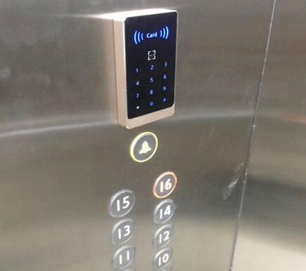电梯门禁如何稳定运行